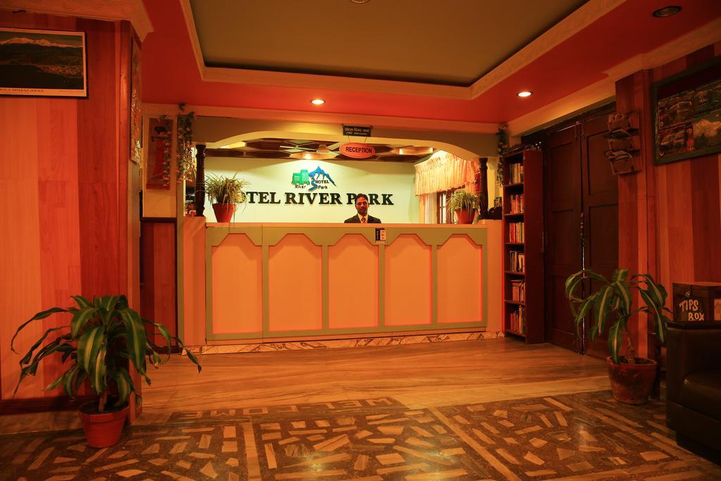 Hotel River Park Pokhara Dış mekan fotoğraf