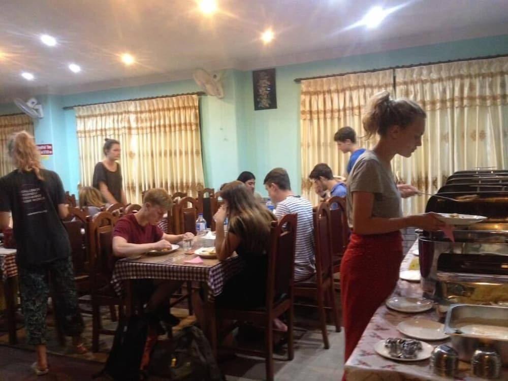 Hotel River Park Pokhara Dış mekan fotoğraf