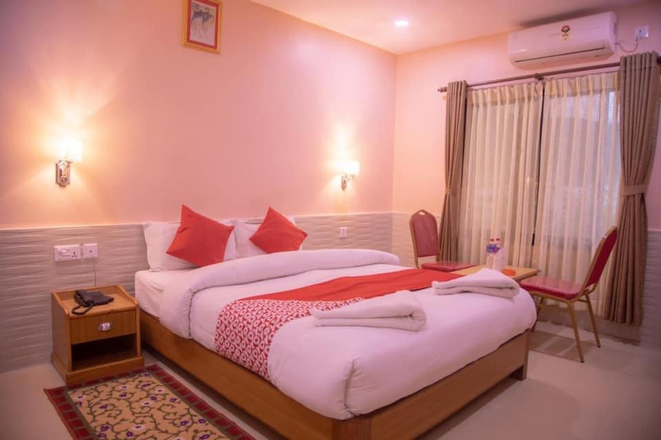 Hotel River Park Pokhara Dış mekan fotoğraf