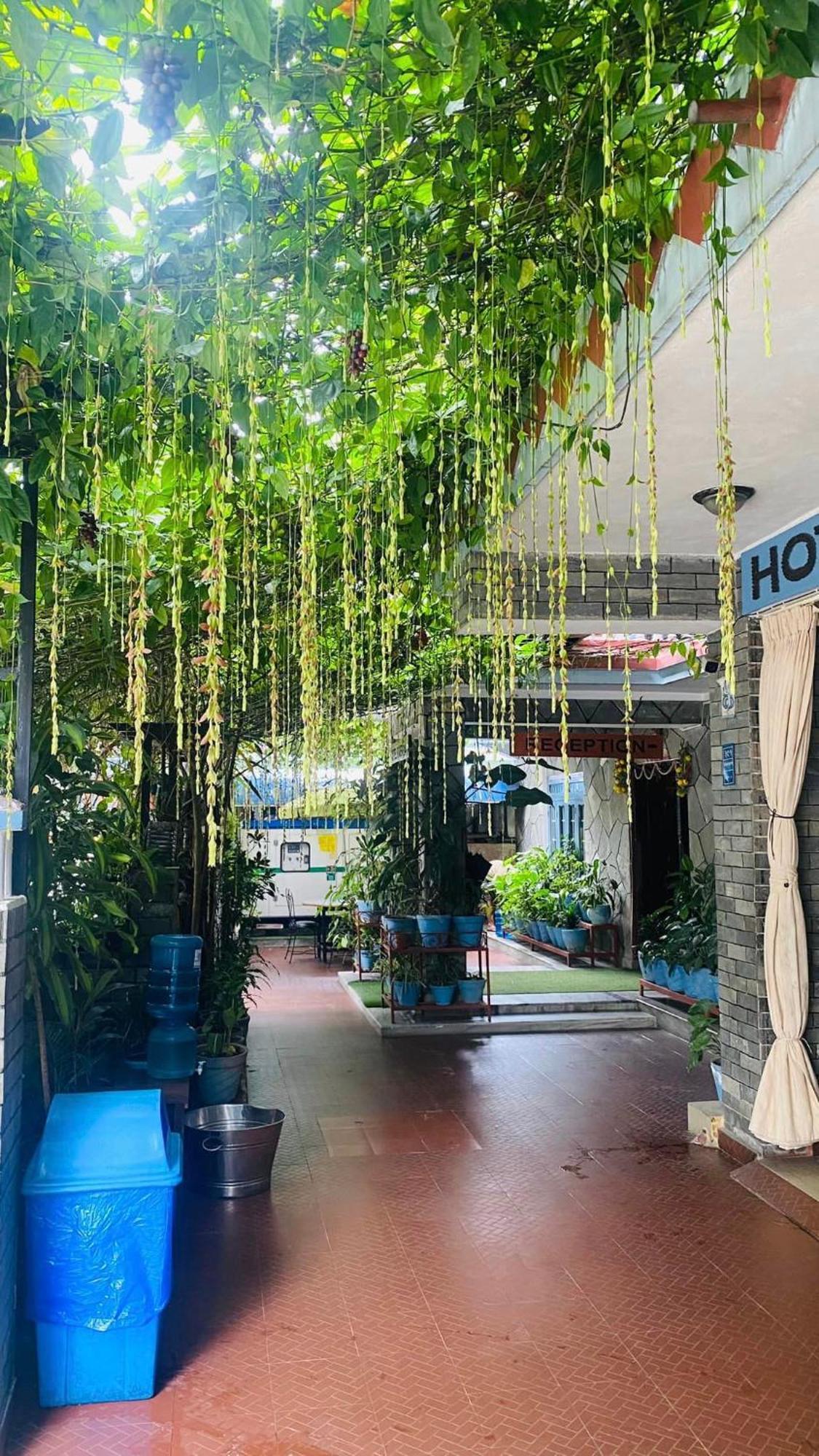 Hotel River Park Pokhara Dış mekan fotoğraf