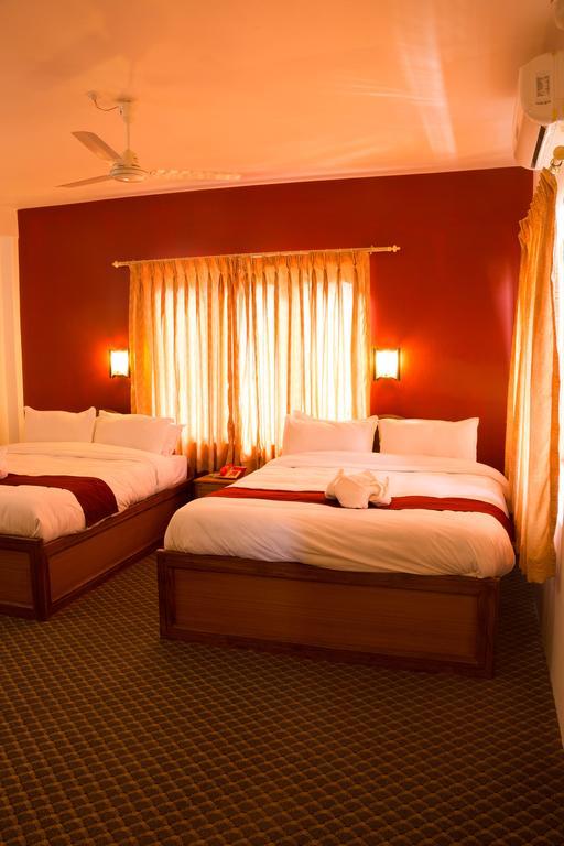 Hotel River Park Pokhara Dış mekan fotoğraf