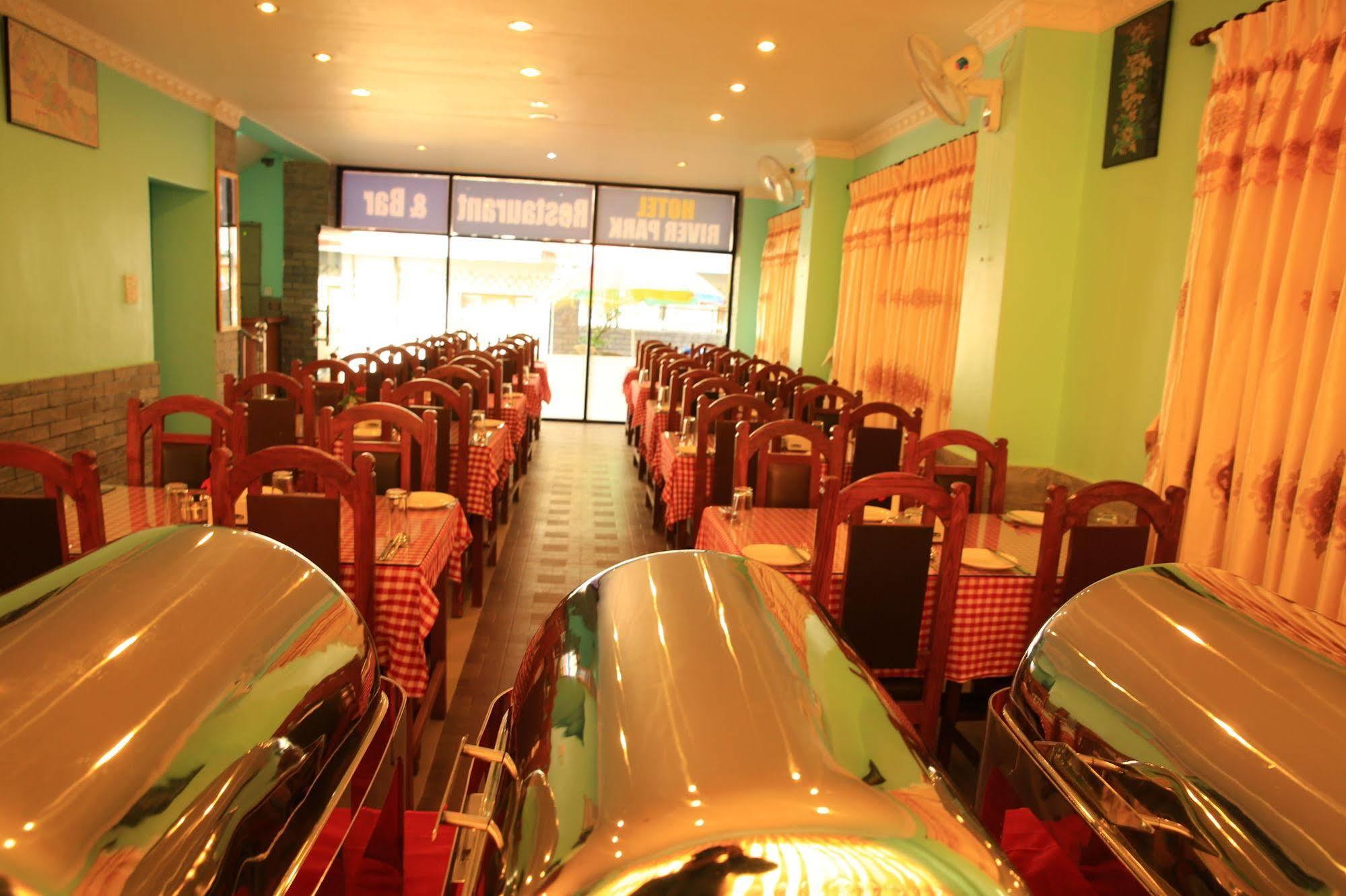 Hotel River Park Pokhara Dış mekan fotoğraf