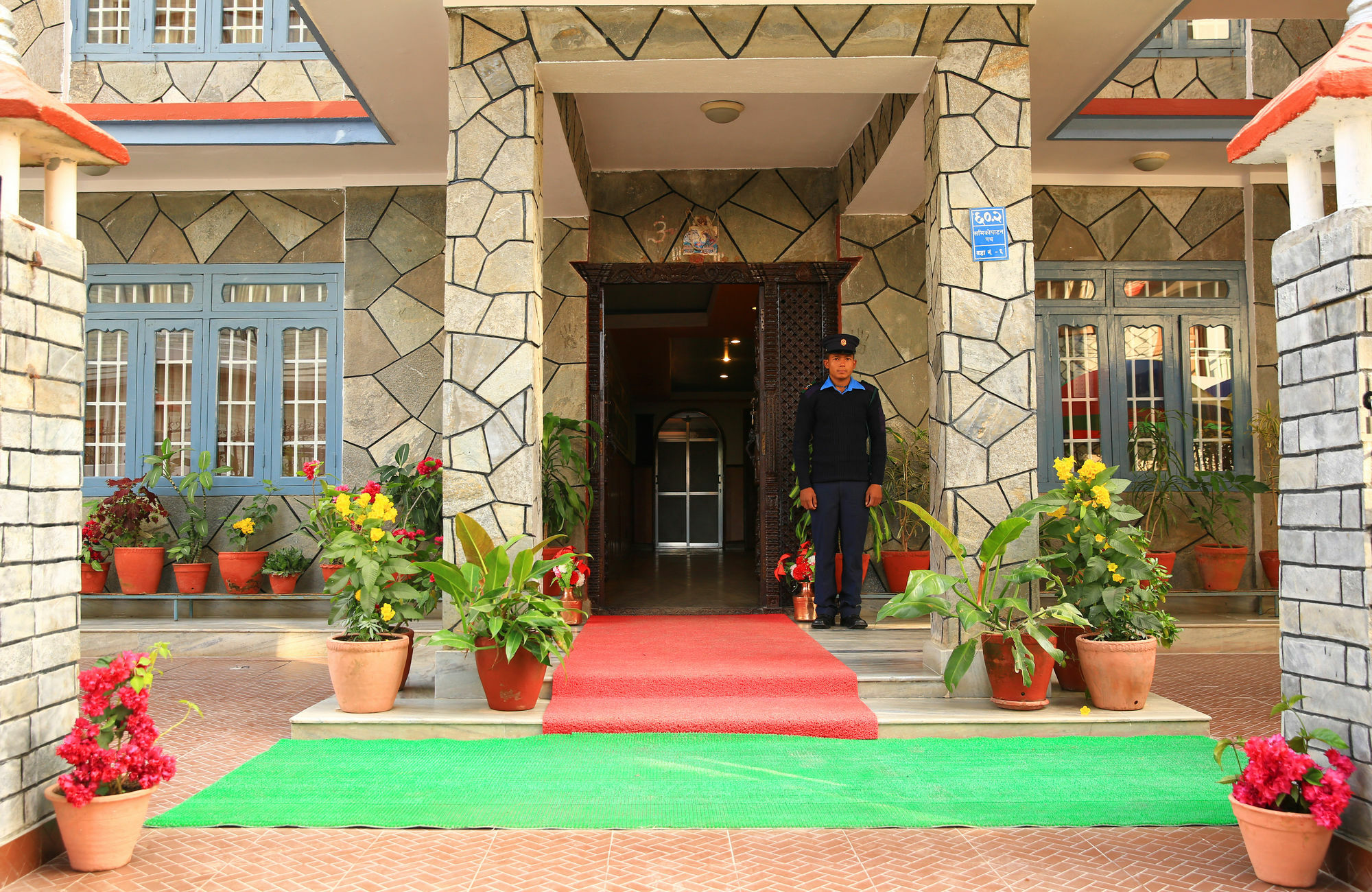 Hotel River Park Pokhara Dış mekan fotoğraf